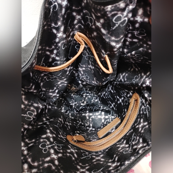 🖤*Jessica Simpson* Black and Tan Hobo Bag GENUINE LEATHER ! - Picture 6 of 9